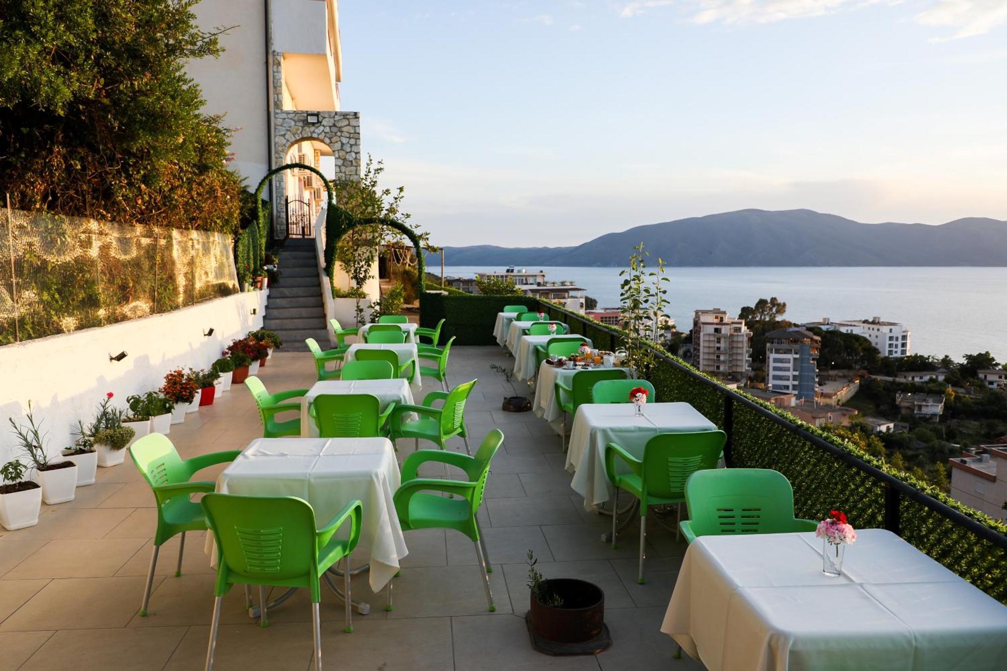 Vila Dena Vlorë Eksteriør billede