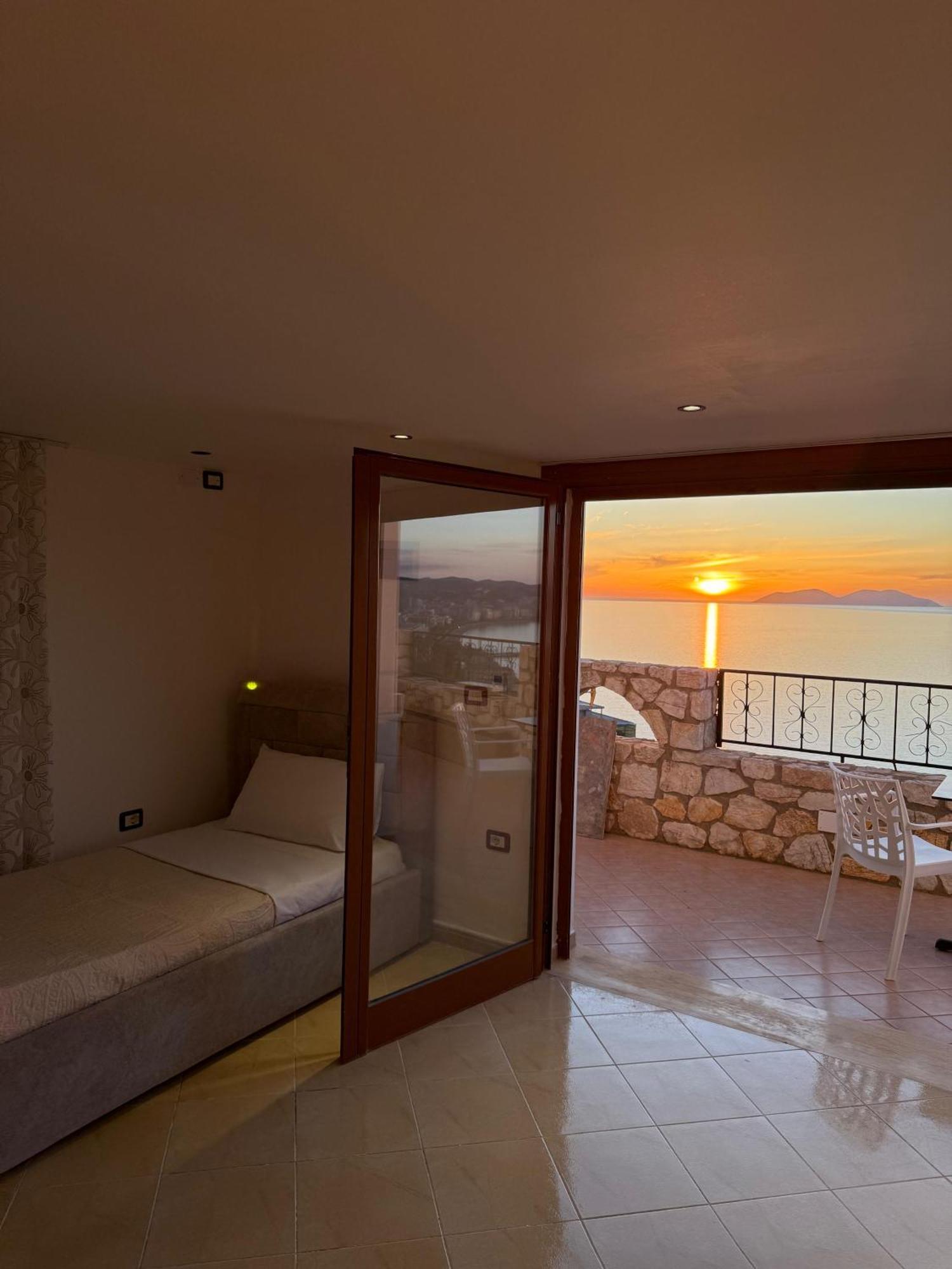 Vila Dena Vlorë Eksteriør billede